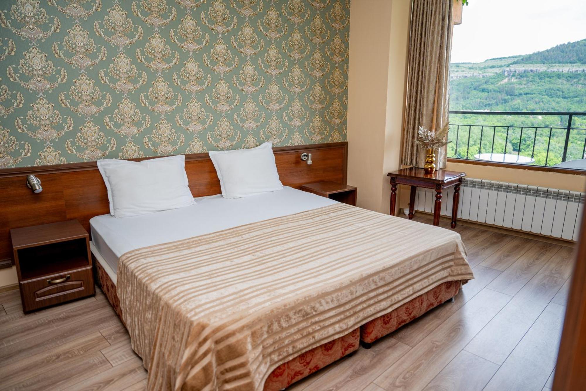 Lucky Hotel Veliko Tarnovo Extérieur photo