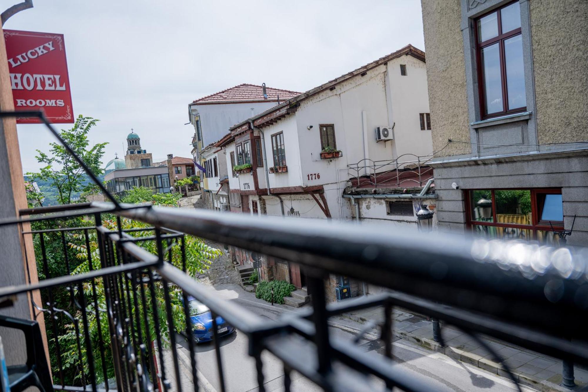 Lucky Hotel Veliko Tarnovo Extérieur photo