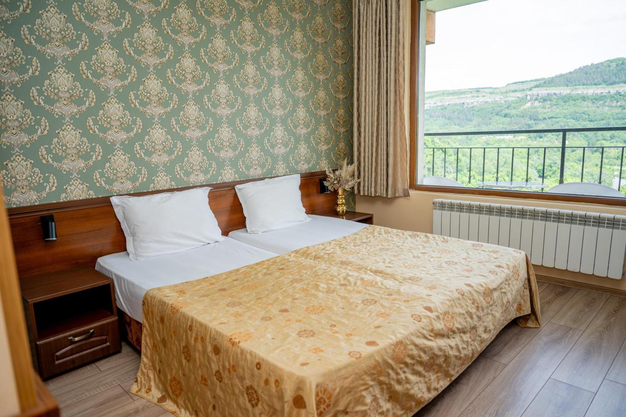 Lucky Hotel Veliko Tarnovo Extérieur photo